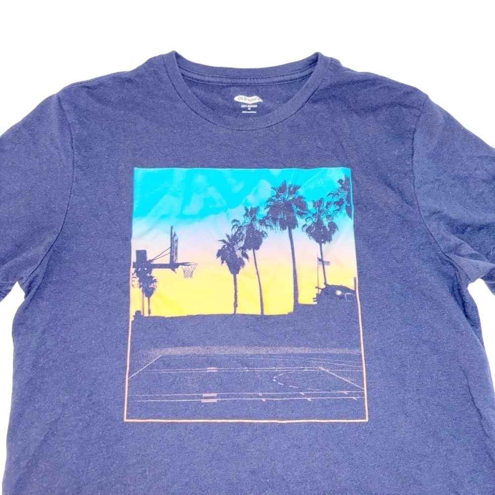 Boys Old Navy basketball tee - Picture 2 of 4